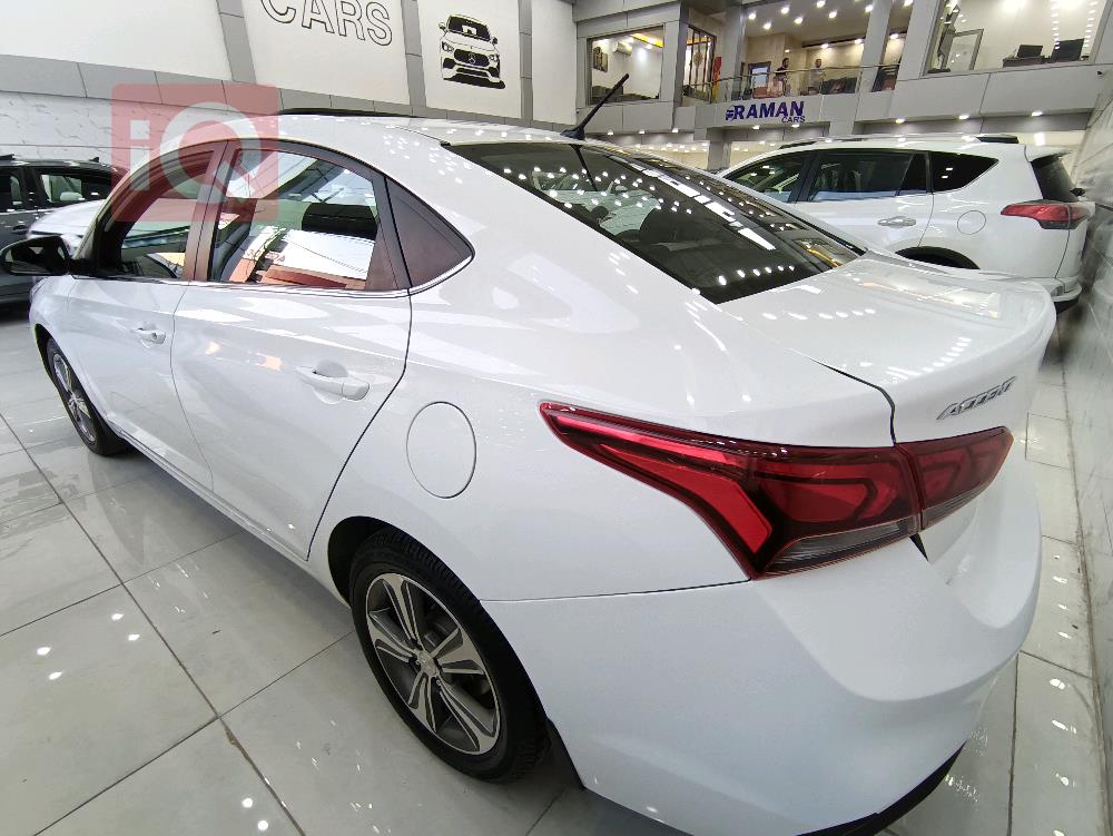 هیوندای ئەکسنت
